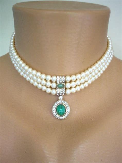 genuine pearl choker.